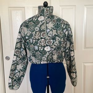Aritzia TNA Fleece 1/2 zip 🍀